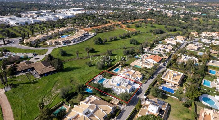 Image No.34-4 Bed Villa for sale