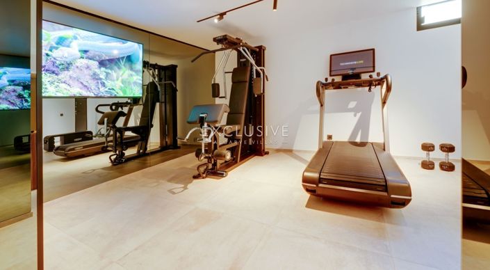 Image No.15-5 Bed Villa for sale