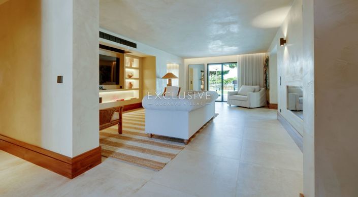 Image No.5-5 Bed Villa for sale