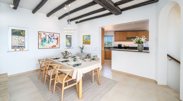 Image No.9-4 Bed Villa for sale