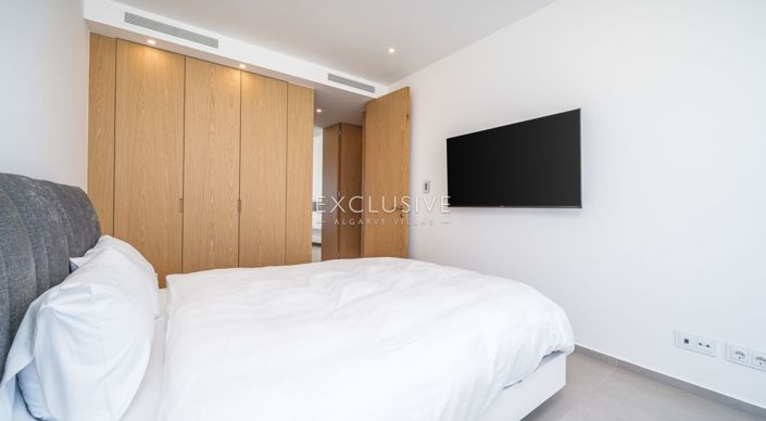 Image No.18-3 Bed Apartment for sale