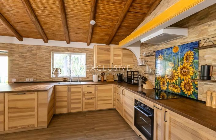 Image No.21-6 Bed Villa for sale