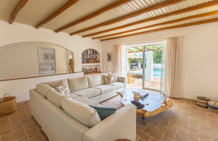 Image No.8-6 Bed Villa for sale