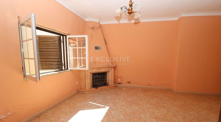 Image No.12-3 Bed Villa for sale