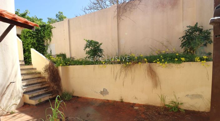 Image No.19-3 Bed Villa for sale