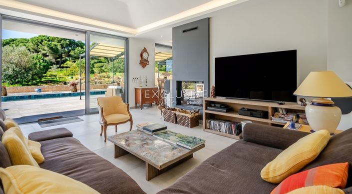 Image No.10-4 Bed Villa for sale