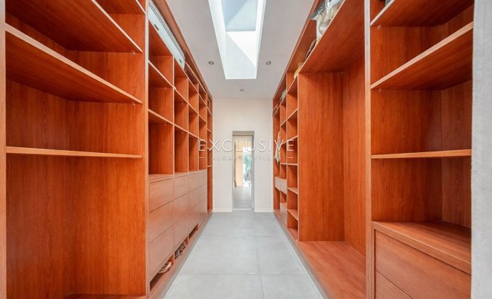 Image No.33-4 Bed Villa for sale