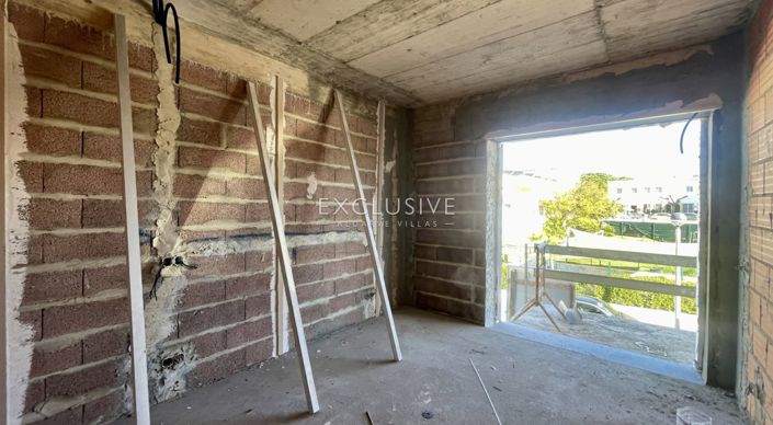 Image No.11-2 Bed Apartment for sale