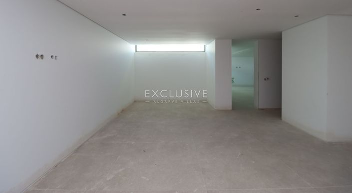 Image No.22-4 Bed Villa for sale