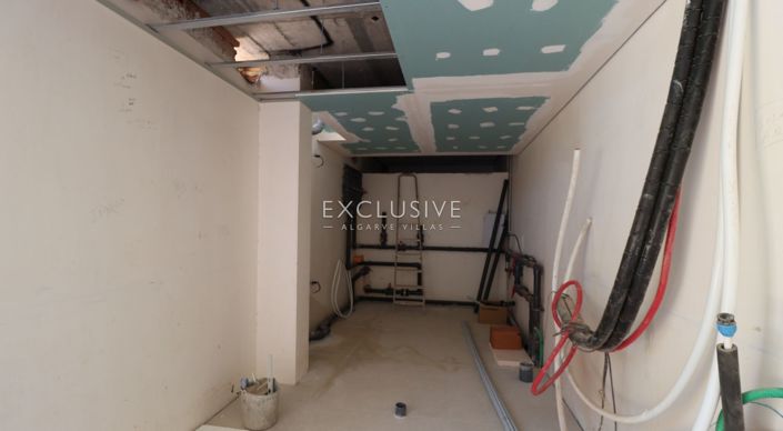 Image No.25-4 Bed Villa for sale