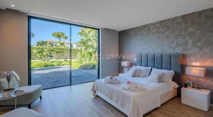 Image No.20-5 Bed Villa for sale