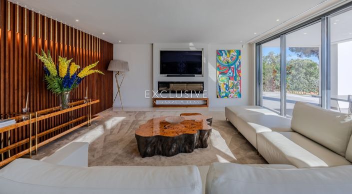 Image No.6-5 Bed Villa for sale