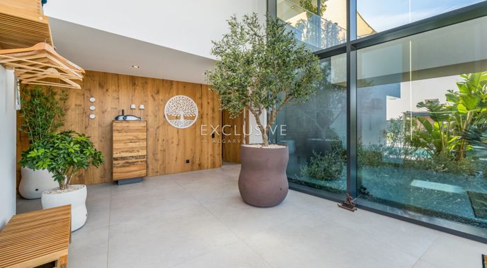 Image No.12-3 Bed Villa for sale