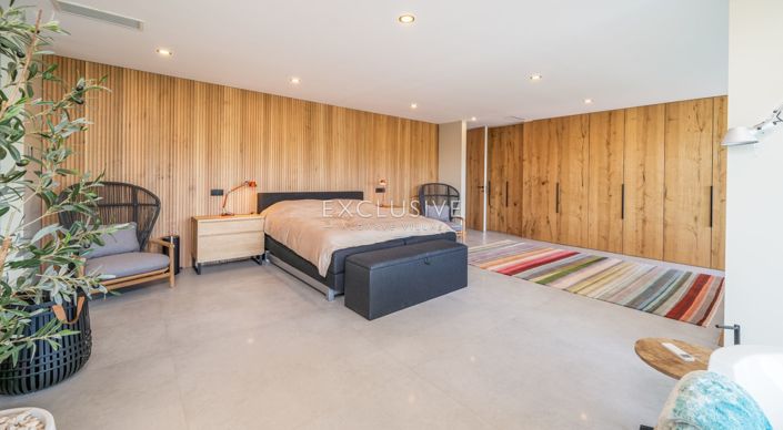 Image No.19-3 Bed Villa for sale