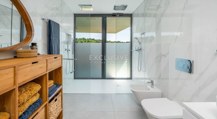 Image No.20-3 Bed Villa for sale