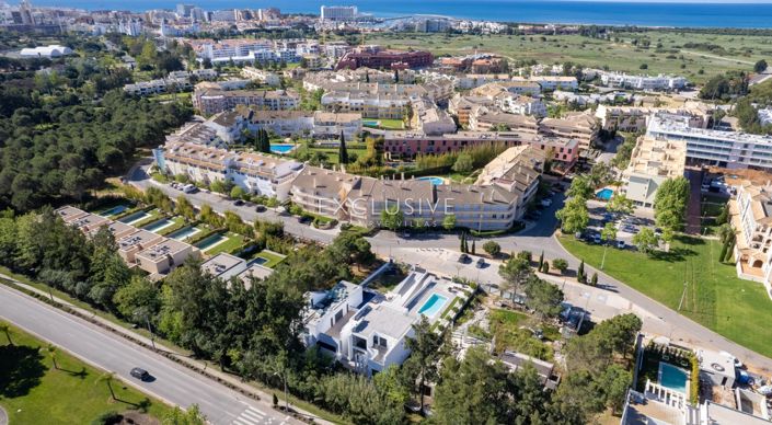 Image No.19-3 Bed Villa for sale