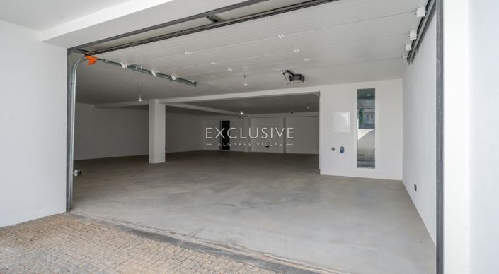 Image No.23-3 Bed Villa for sale