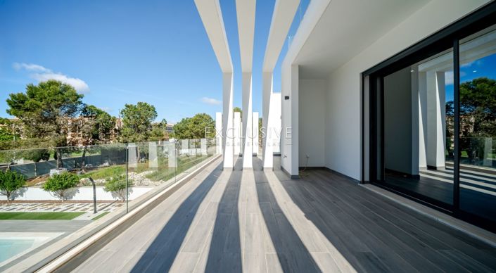 Image No.3-3 Bed Villa for sale