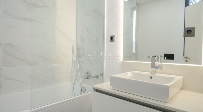 Image No.36-3 Bed Villa for sale