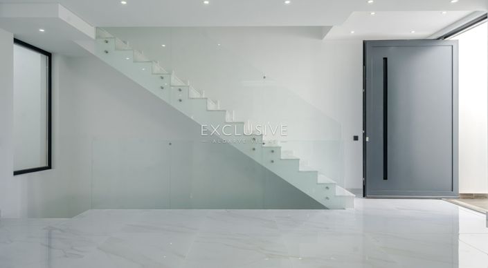 Image No.46-3 Bed Villa for sale