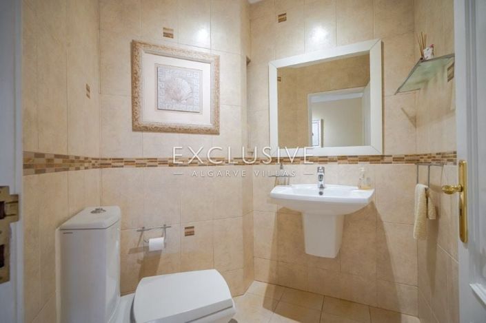 Image No.23-3 Bed Villa for sale