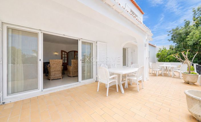 Image No.10-4 Bed Villa for sale