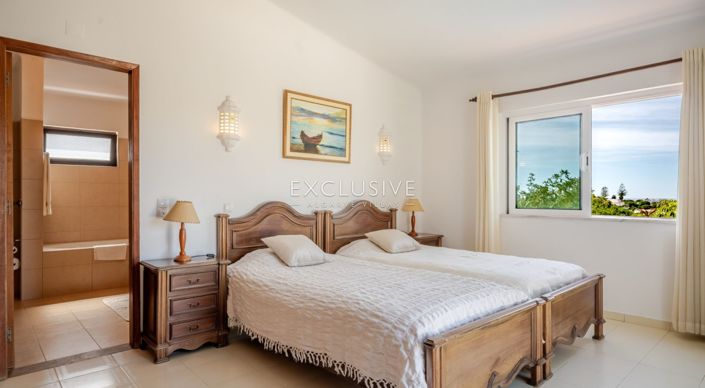 Image No.17-3 Bed Villa for sale