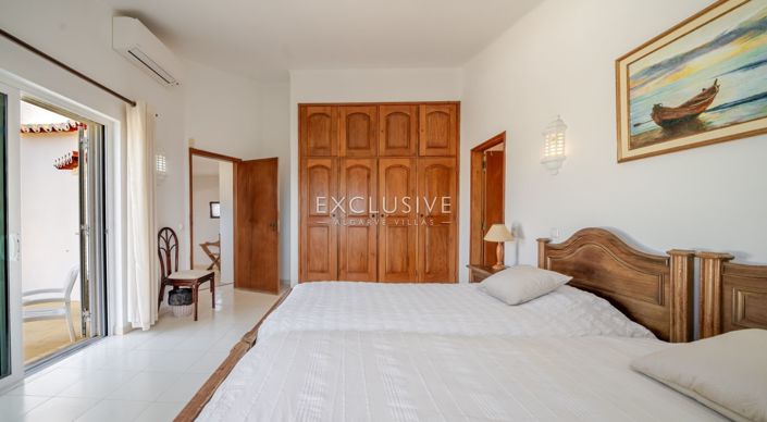 Image No.19-3 Bed Villa for sale