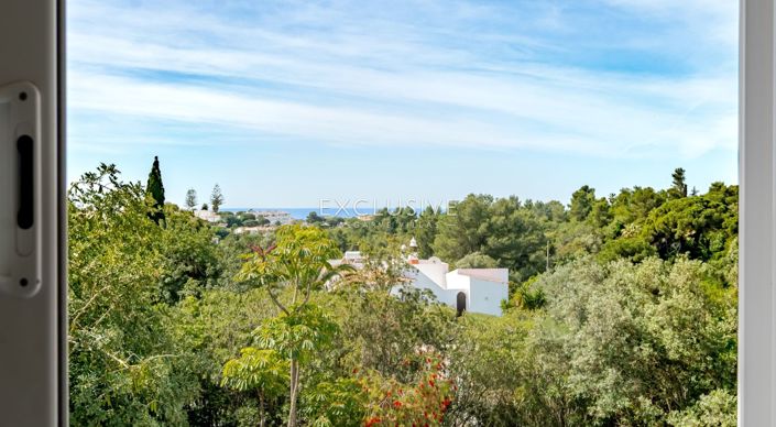 Image No.20-3 Bed Villa for sale