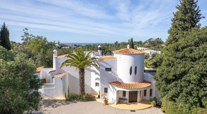Image No.3-4 Bed Villa for sale