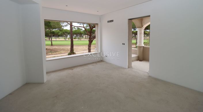 Image No.8-4 Bed Villa for sale