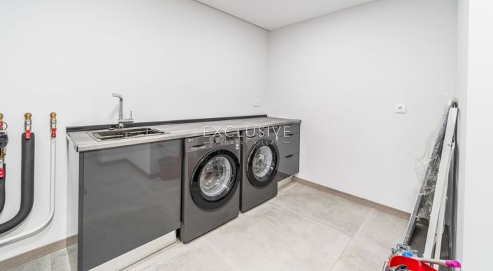 Image No.28-3 Bed Villa for sale