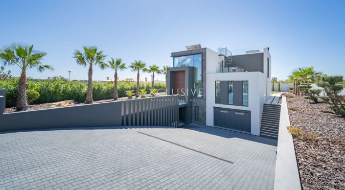 Image No.31-3 Bed Villa for sale