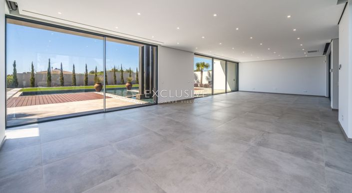 Image No.6-3 Bed Villa for sale