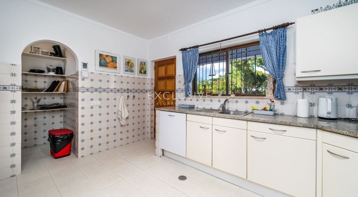 Image No.14-3 Bed Villa for sale