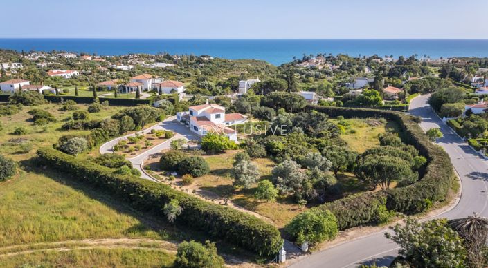 Image No.2-3 Bed Villa for sale