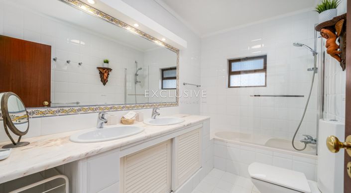 Image No.22-3 Bed Villa for sale