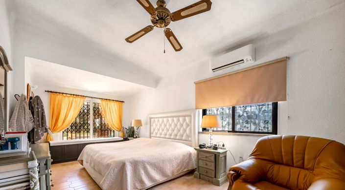 Image No.49-3 Bed Villa for sale