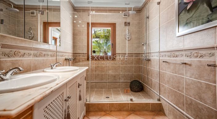 Image No.33-4 Bed Villa for sale