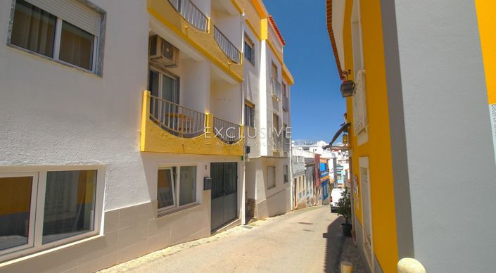 Image No.23-1 Bed Apartment for sale