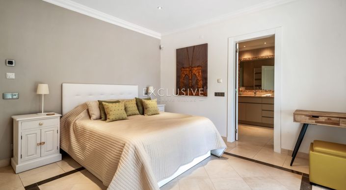 Image No.28-4 Bed Villa for sale