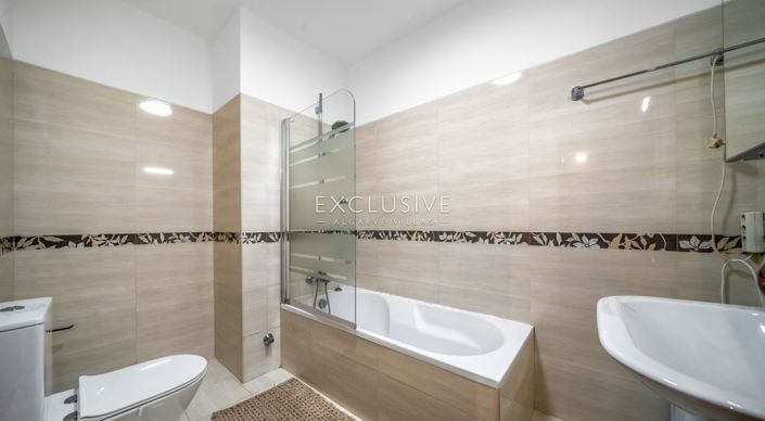 Image No.19-4 Bed Villa for sale