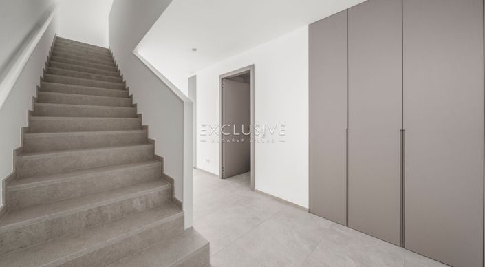 Image No.30-3 Bed Townhouse for sale