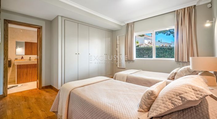 Image No.8-3 Bed Villa for sale