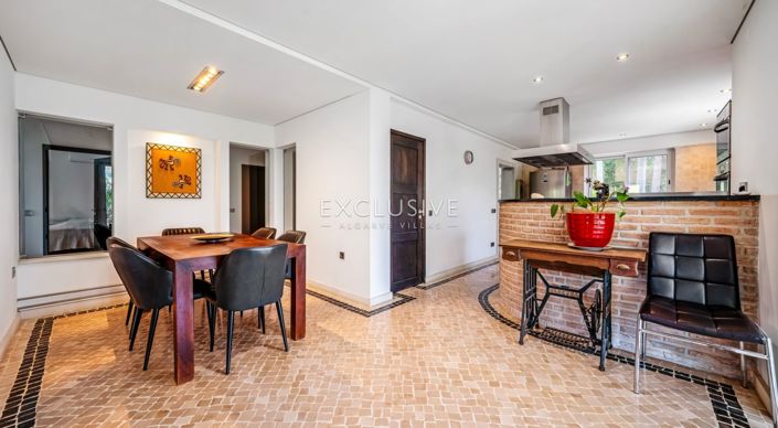 Image No.21-5 Bed Villa for sale