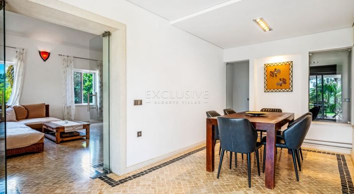 Image No.29-5 Bed Villa for sale