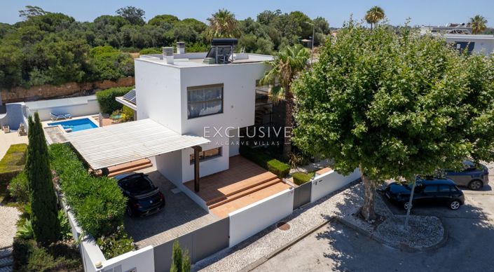 Image No.58-4 Bed Villa for sale
