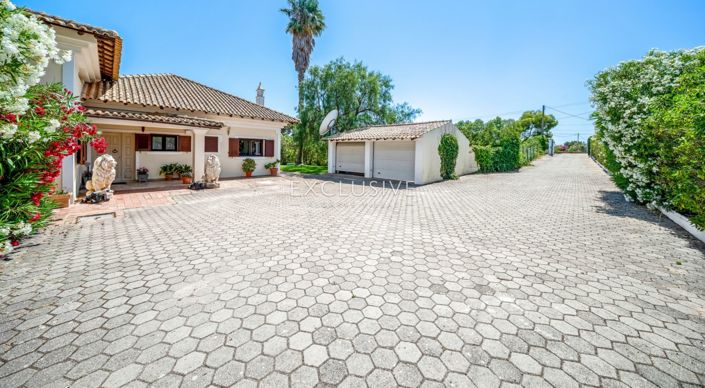 Image No.37-5 Bed Villa for sale