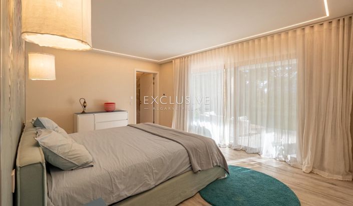 Image No.38-4 Bed Villa for sale