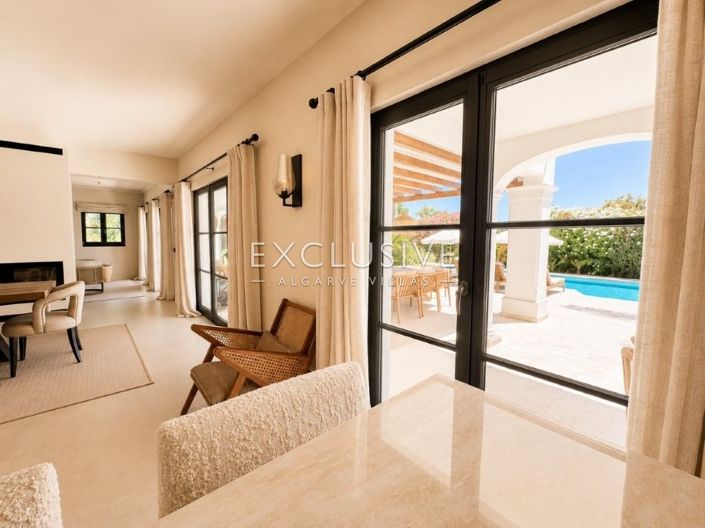Image No.11-4 Bed Villa for sale